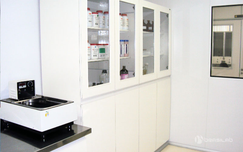 Armários Altos, Armários Reagente