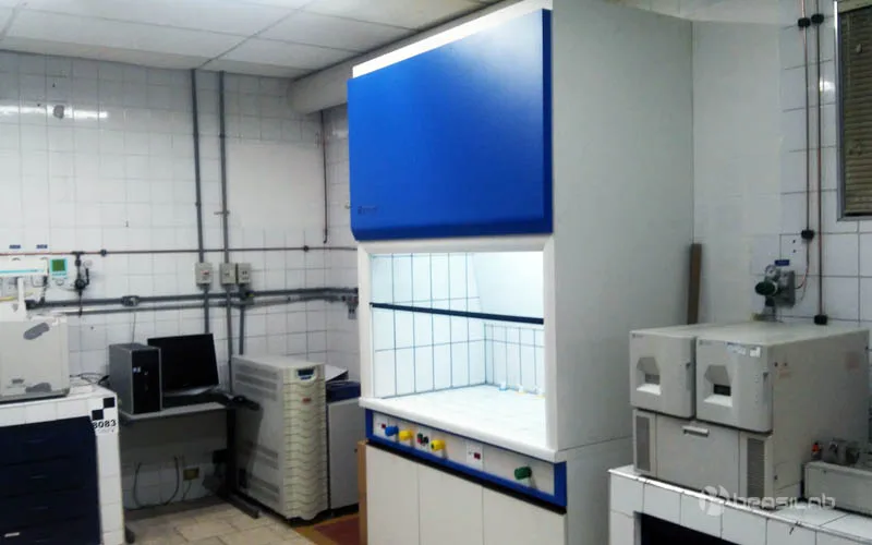 Capela de exaustão, Standard, Capela