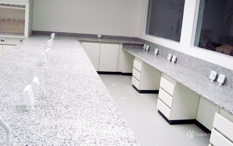 Bnacada baixa, Estação de Trabalho, Mobiliário