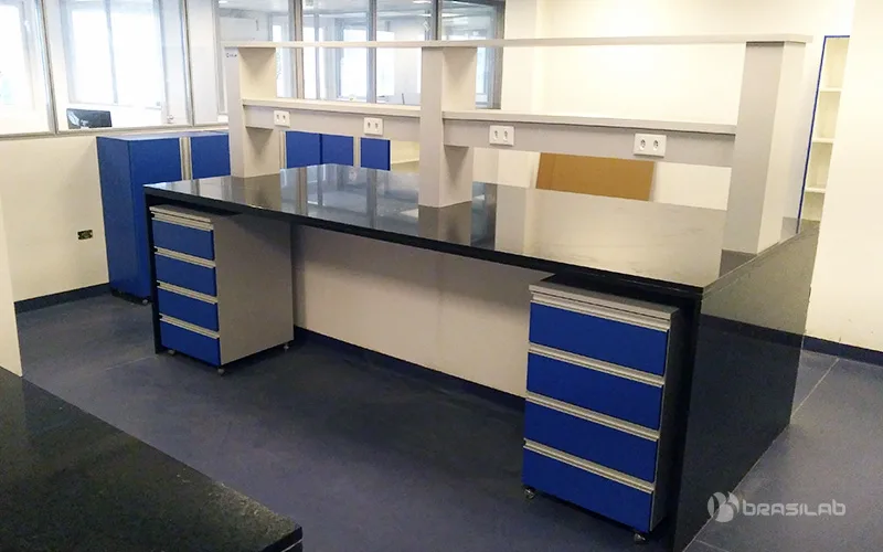 Bancada Central, Bancada, Castelo