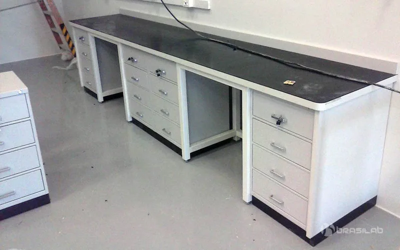 bancada, Estrutura Metálica